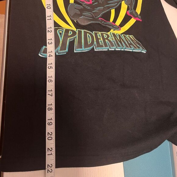 NWT Spider-Man Kids Black T-Shirt  Sz L 10-12 Miles Morales - Picture 5 of 6